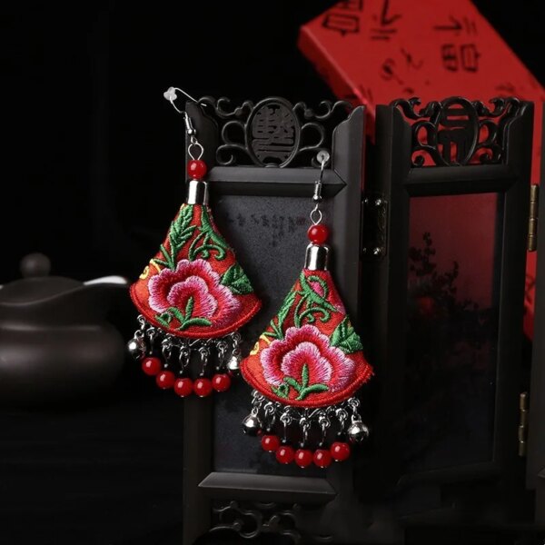 Fashion Beads Earrings Bohemian Women's Handmade Embroidered Flower Beaded Drop Earrings Ethnic Jewelry Seed Bead Sheng Cun